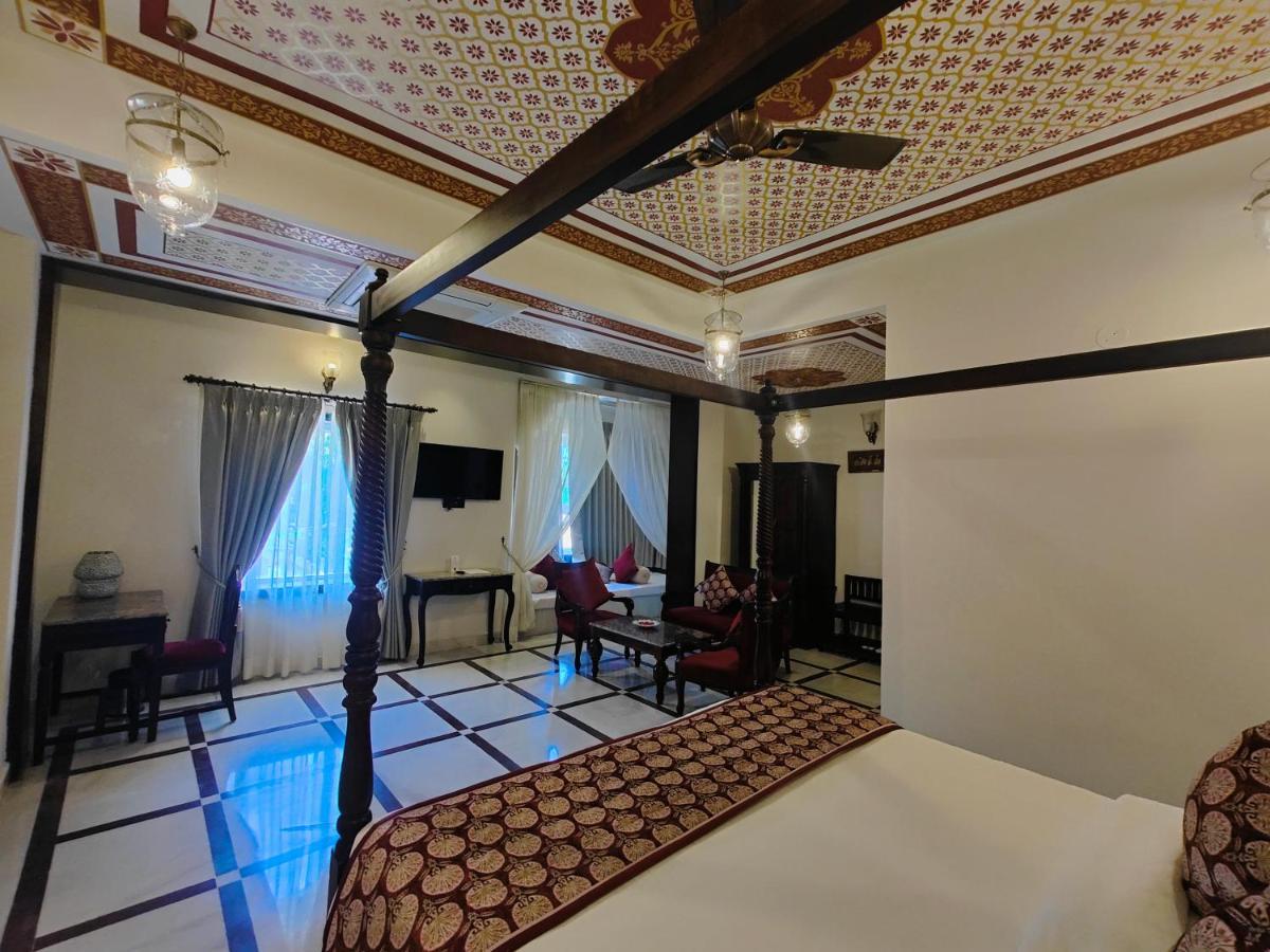 Отель The Amar Mahal By Trulyy Удайпур Экстерьер фото